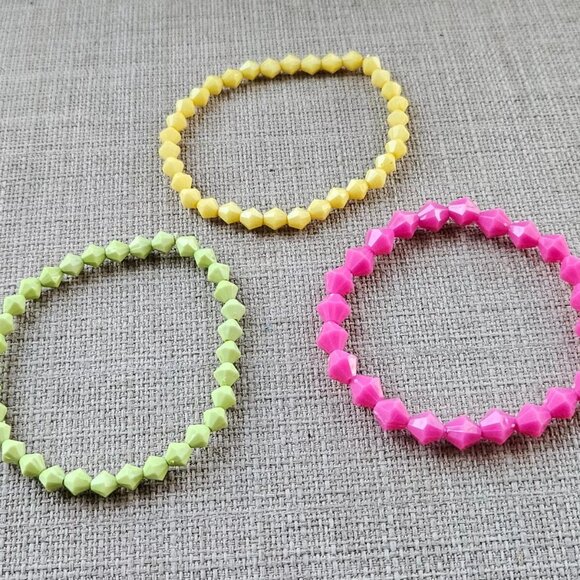 Women Bracelet Pink/Yellow/Green Beads Stretched Wrist Band Fashion Jewelry X 3 - Picture 3 of 11